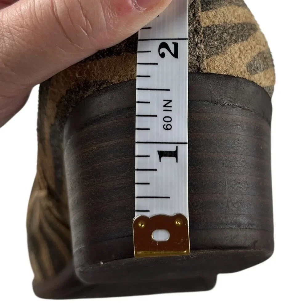 Lucky Brand Bimare Distressed by Design Suede Ankle Bootie Tiger Print Size 8.5W